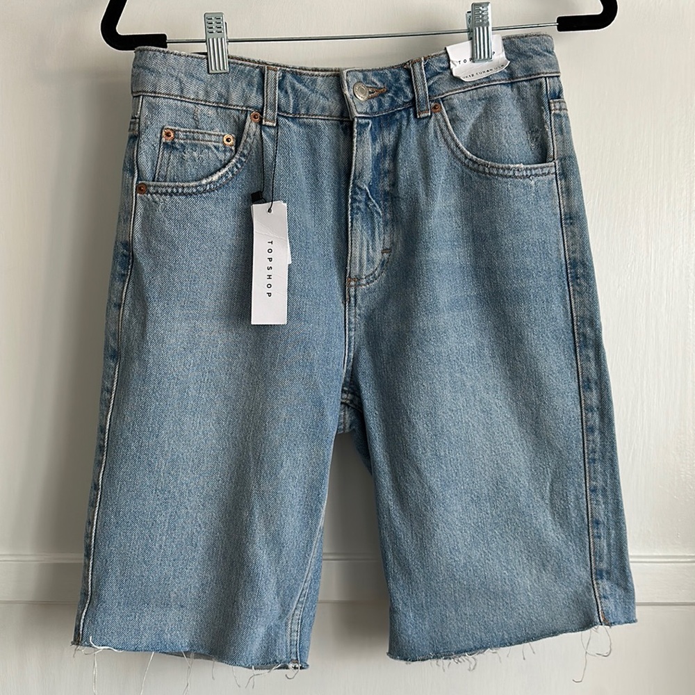 NWT Topshop Rigid Cycle Shorts Mid Denim Raw Hem SZ 8